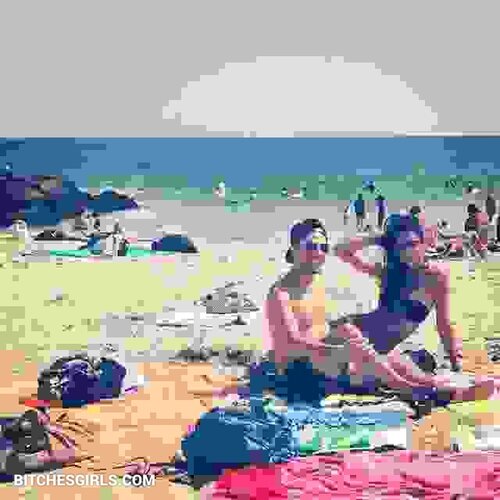 236416290377544889458625872764964110244 thumbnail