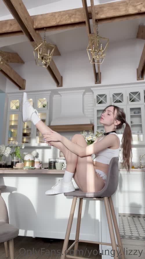 60d250520677ca9dc0653ad9f5d7d993919fa4a7732cab614422808a43b6e451 thumbnail