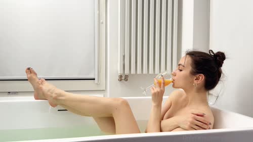 05c87ce852b49b9972bf007ecafe3b74a20745cd32a0ca86cdb3f325489f8a62 thumbnail