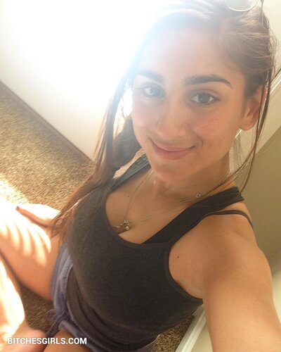 294778902413305792071384842324209764418 thumbnail