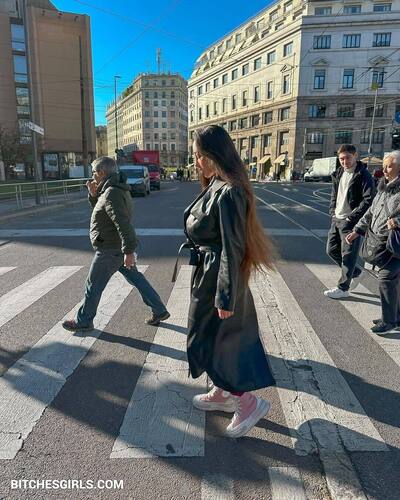 44614483497257762472566247473843979599 thumbnail