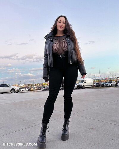 192987787113932457242882567343552915159 thumbnail