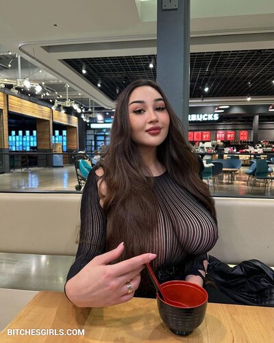 216865256498273685029617911239172542889 thumbnail