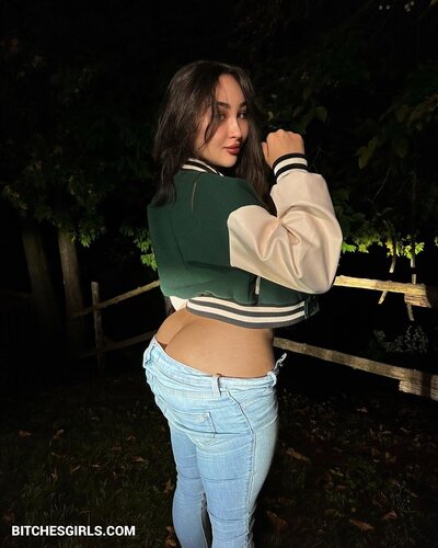 247881107824490619461199609493427963222 thumbnail