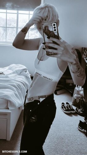 227613766062588747364606744716166833898 thumbnail