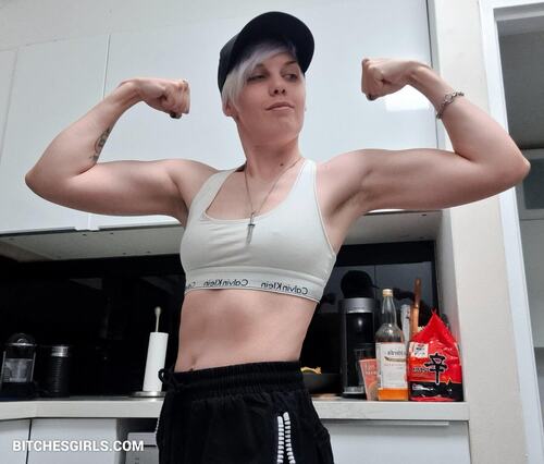 246179031915420918113593887490740140554 thumbnail