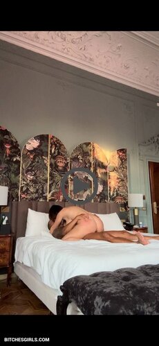 180027704143944540080949222321243477350 thumbnail