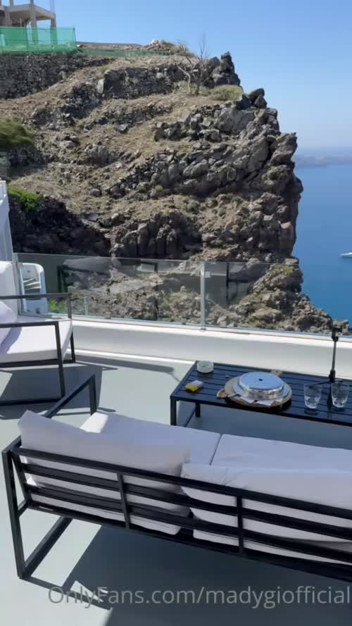 94f1f48c48ca7e881999cbead087628b4d3eca416d5d2a7a848629cfbdd946a9 thumbnail