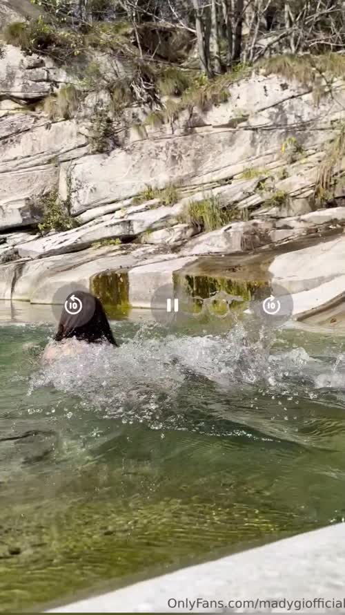 90096000cb5f097e11b0c04589d0e7af6b5a0421e44634c5096fb00177bb6881 thumbnail