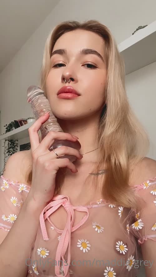 263584162638827897478069453817637909824 thumbnail