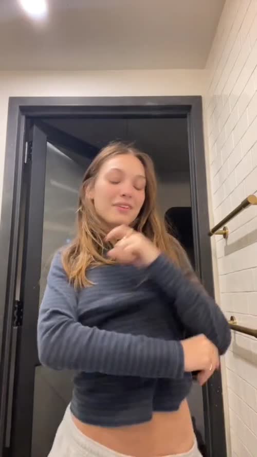 155146817512859849566405277456282742397 thumbnail