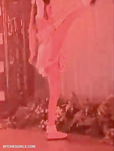 268949063416706502481809078335917516264 thumbnail