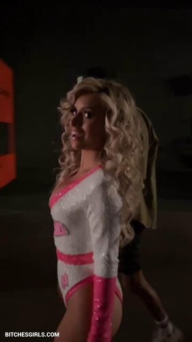 230265451755446816863747785274264465567 thumbnail