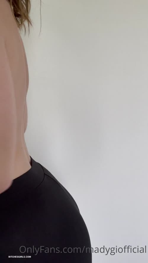 3fe3916e11aaa95fa6663295a9962407a0a317c575770f588920109a21c79634 thumbnail