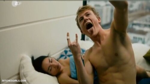 336275321829139095699252564390762509488 thumbnail