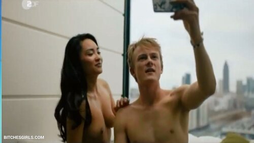 42475464963645384048355942126421158322 thumbnail