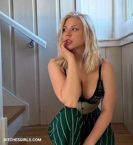 105570421813397892429539094112689594423 thumbnail