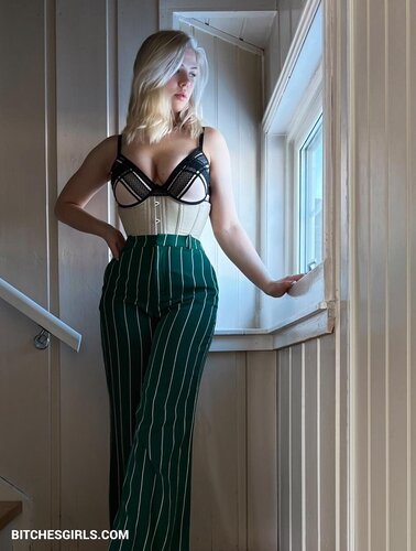 19117273321130171001093822511971001639 thumbnail