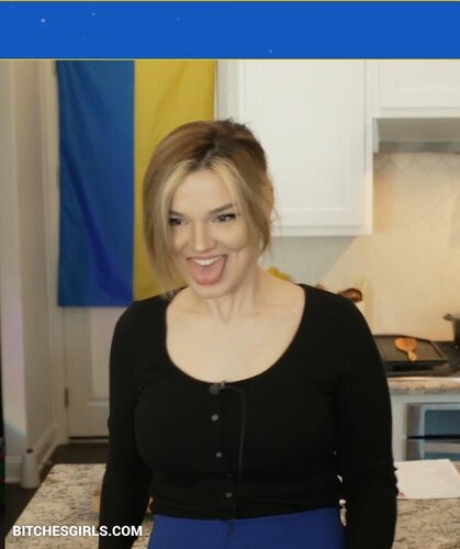 69777433356675562198947430409261208280 thumbnail