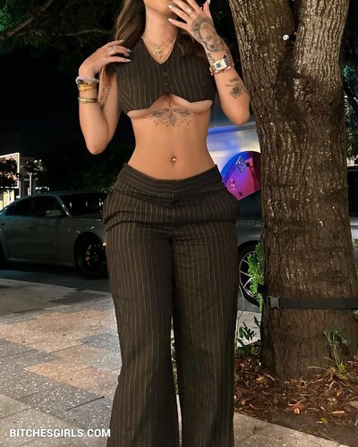 112015232753948252812369594665919545615 thumbnail