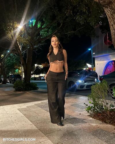 186992936441792355430502382293473168075 thumbnail