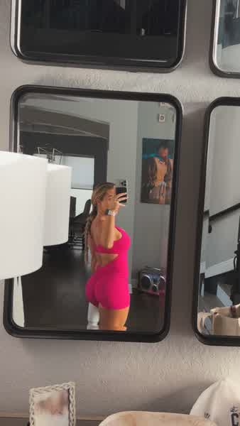 1370a8728994ebbb3d8a578df7cc04e5986e58540be3ebe7998ca226ff88f3db thumbnail