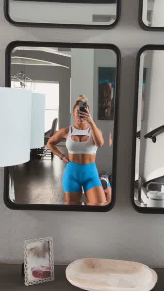 b03f91dae63e5388202f1c8400a72e6b7d927b2c421dd65b700c686bb5dee597 thumbnail