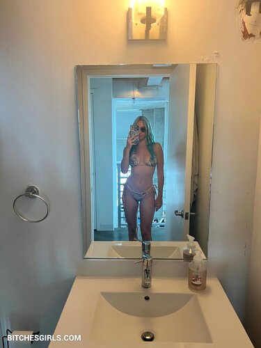 221181158117273551393485026255958652846 thumbnail