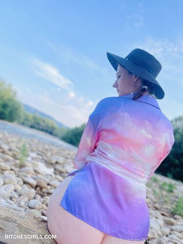 199306953794245468621682883413643020908 thumbnail