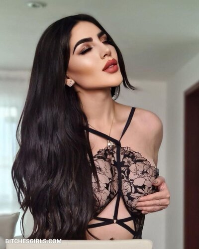 210729073419910473782019942642959401944 thumbnail