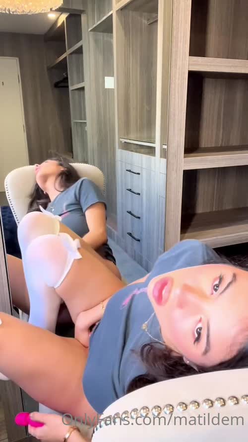 206711610880913511982926371378148039692 thumbnail