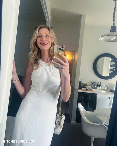 17821769288586962362744607383683386096 thumbnail