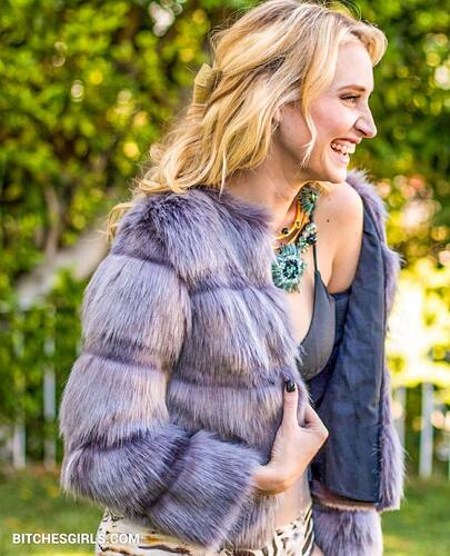 216006011712476805903621033623600537049 thumbnail