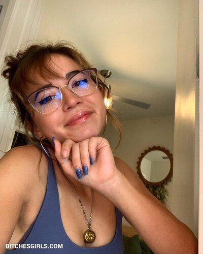 258831389371622611739527642772488433544 thumbnail