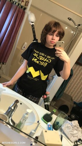 140350422275358425573275484407328412325 thumbnail