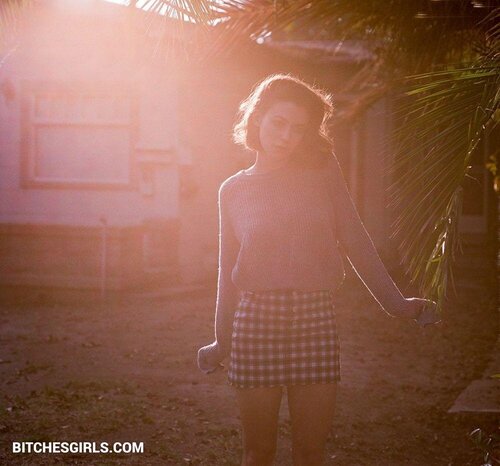 181350366548950162967130093227539847897 thumbnail