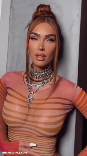 300290808550956537885370211162119603864 thumbnail