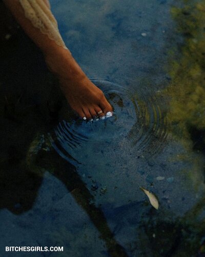 94573581280143847704436222325457347523 thumbnail