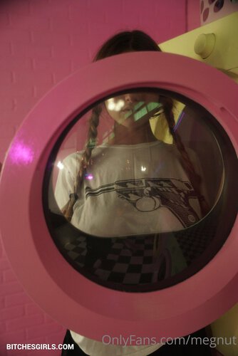 134358407179353140668880682650238335161 thumbnail