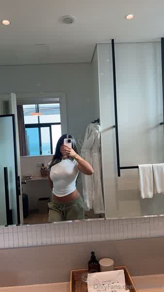 33a0d7bb8d6db430f929a3d67326c9161b26ddd55352c41f93f3bfb81b1268ae thumbnail