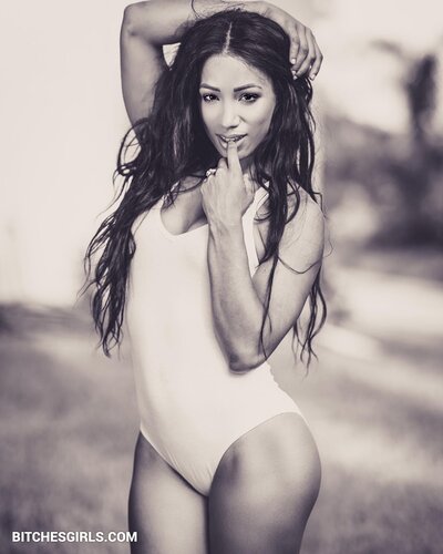 321531460154753221387775804185856255117 thumbnail