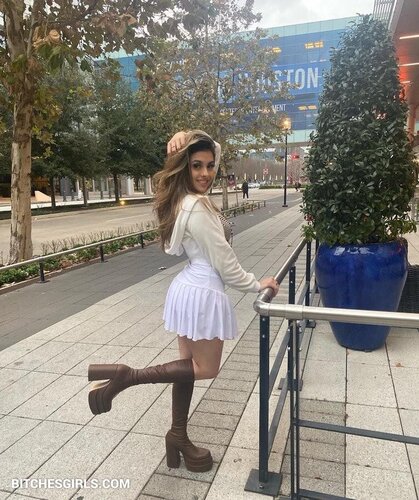 162750198787332543875359290600183024272 thumbnail