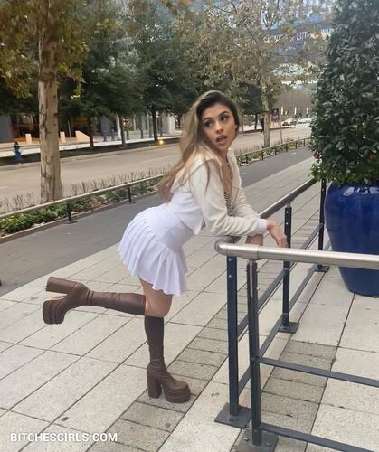 310818673702896102449351400056957504192 thumbnail