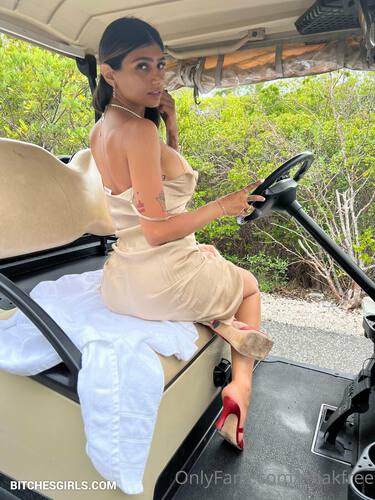 Mia Khalifa Nude - Patreon Leaked Nudes