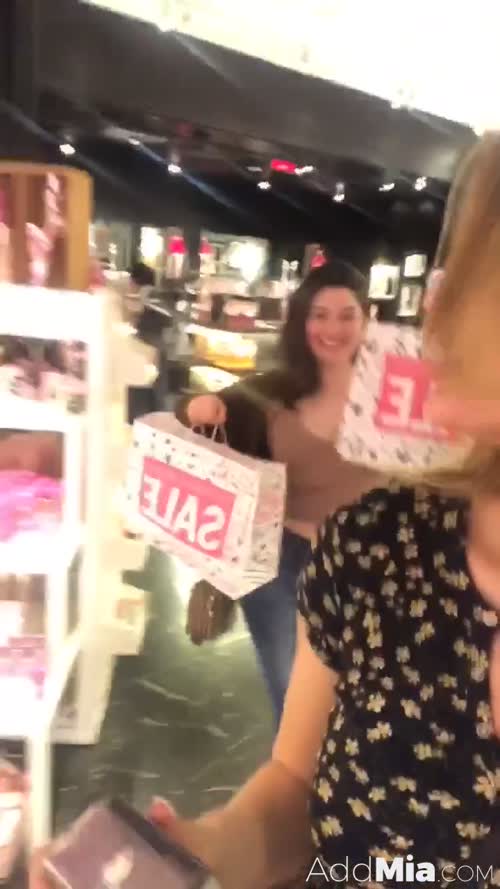 178403256759414251713623474292555386906 thumbnail