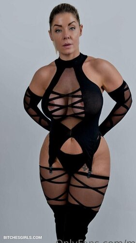 Mia Sand Nude - Onlyfans Leaked Nude Videos