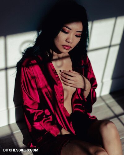 339839869633657792386231063585503484152 thumbnail