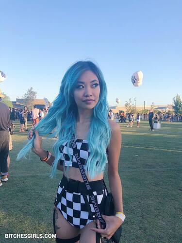 80034101235951833218982794536258520905 thumbnail