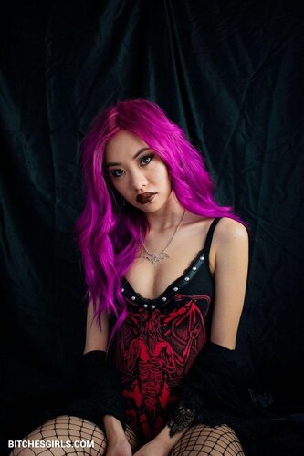 99466467355869648330932171051571145458 thumbnail