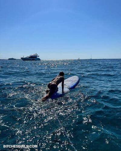 118945957559376086418943745968743184216 thumbnail